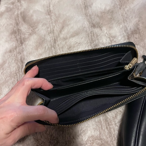 Navy Blue Authentic Coach handbag & Wallet - Picture 5 of 10